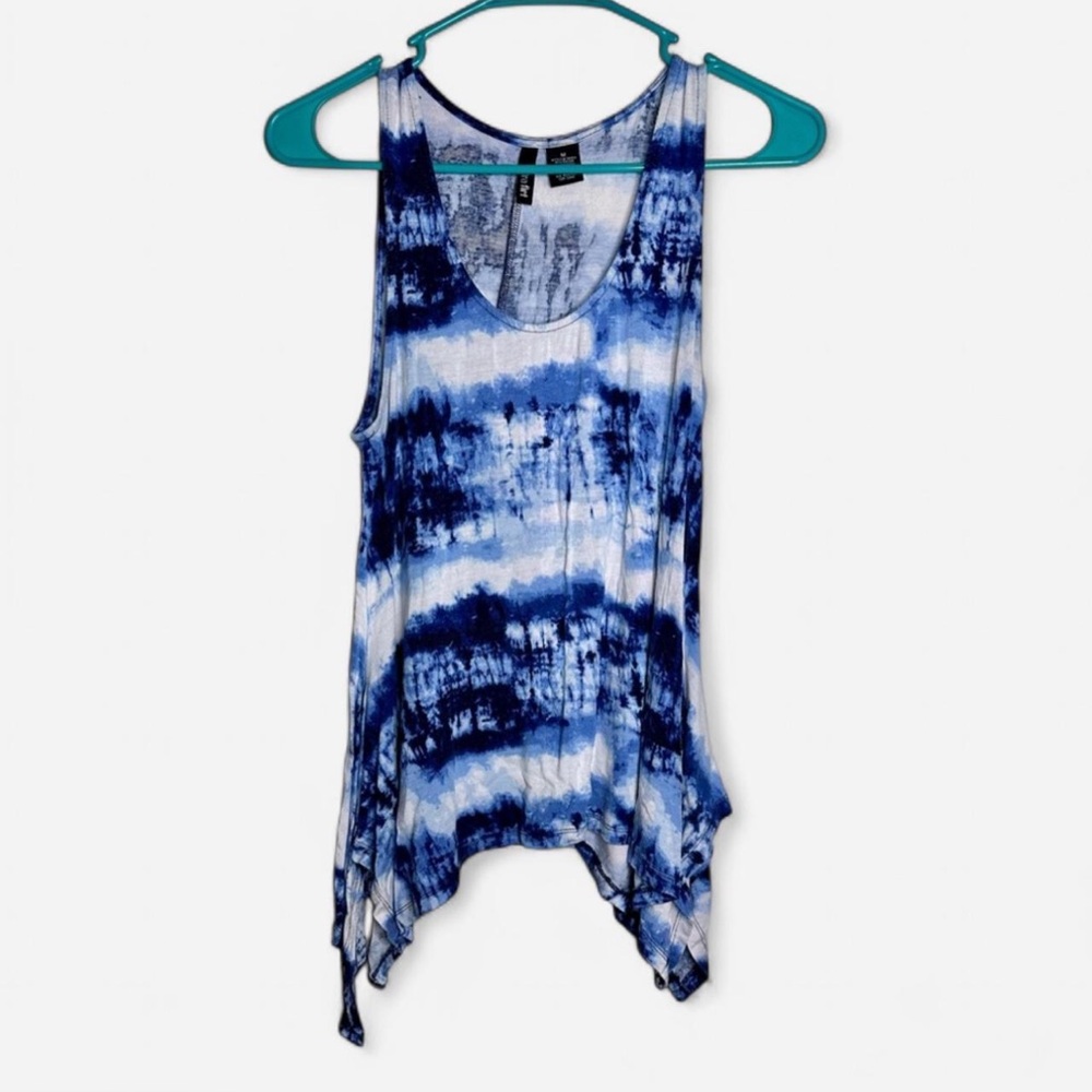 Ultra Flirt Blue Tie Dye Handkerchief Hem Tank Top | Size Medium